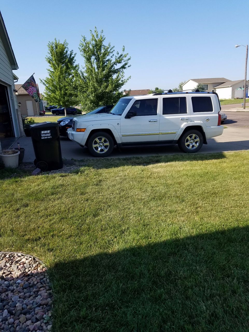 2007 Jeep Commander Limited | Harrisburg, SD, Stone White Clearcoat (White), 4 Wheel