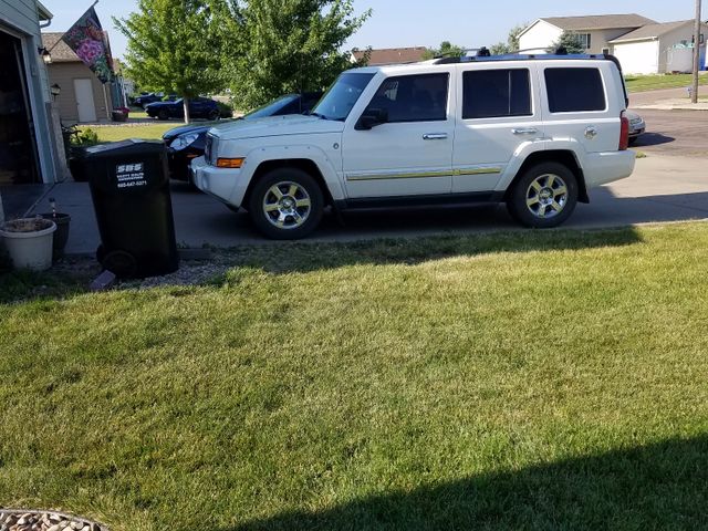 2007 Jeep Commander Limited, Stone White Clearcoat (White), 4 Wheel