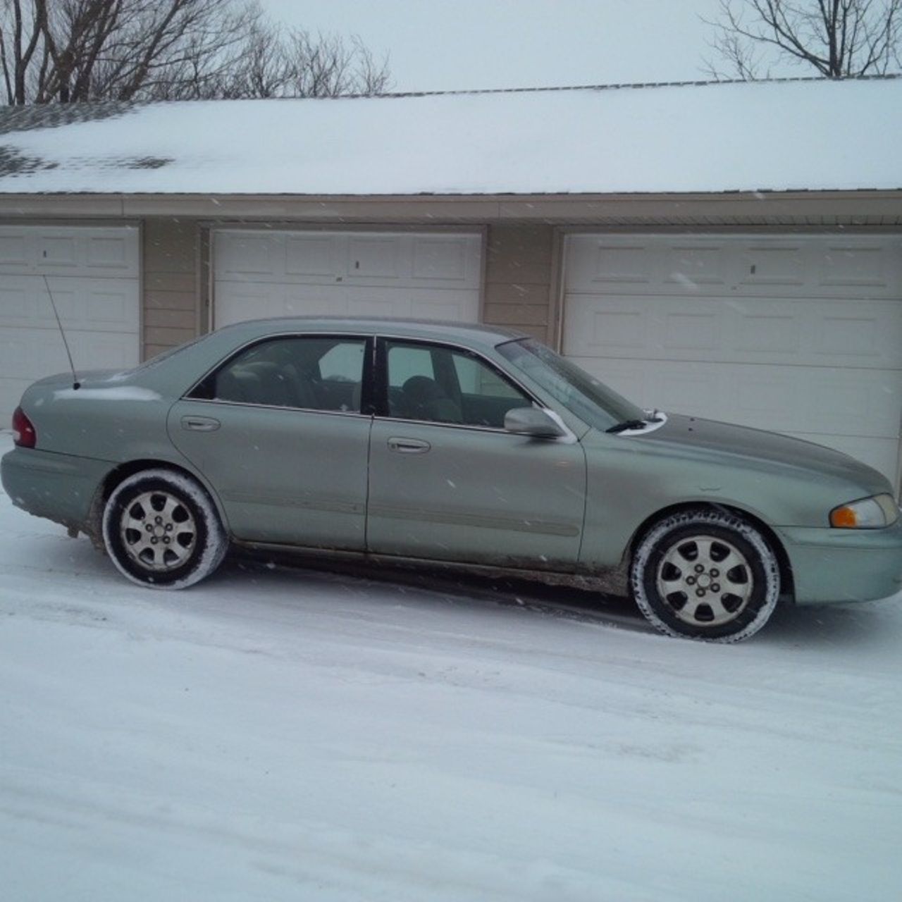 2001 Mazda 626 | Sioux Falls, SD, Silver Frost (Silver), Front Wheel