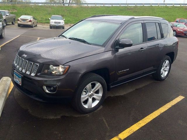 2015 Jeep Compass High Altitude Edition, Granite Crystal Metallic Clear Coat (Gray), Front Wheel