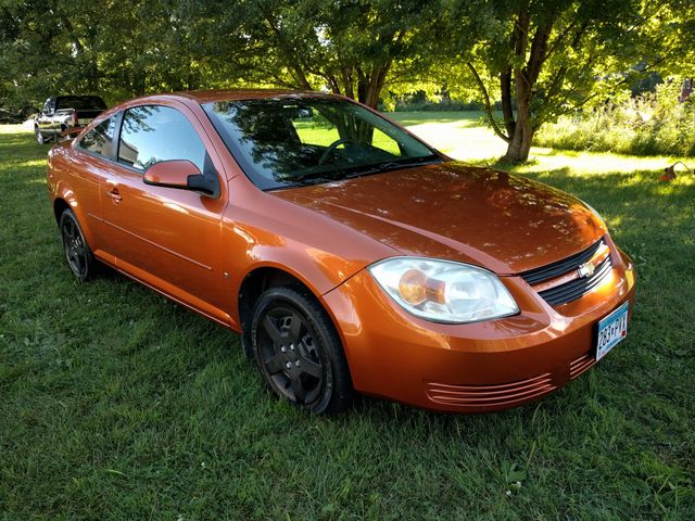 2007 Chevrolet Cobalt LT, Sunburst Orange Metallic (Red & Orange), Front Wheel