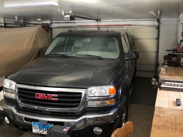 2005 GMC Sierra 2500, Black