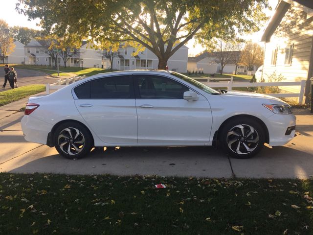 2017 Honda Accord EX, White Orchid Pearl (White), Front Wheel