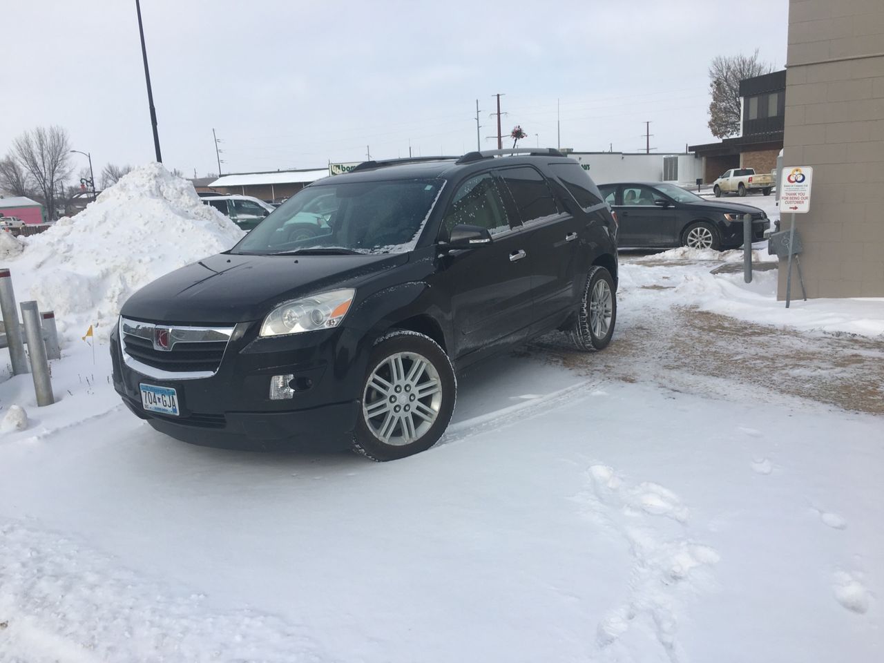 2010 Saturn Outlook XR-L Premium | Pipestone, MN, Carbon Flash (Black)