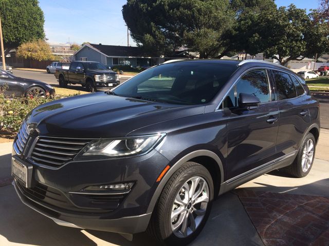 2015 Lincoln MKC Base, Midnight Sapphire Metallic (Blue), Front Wheel