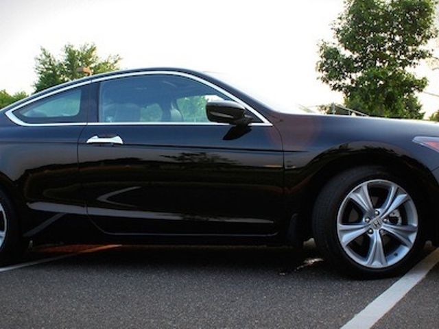 2011 Honda Accord EX-L, Crystal Black Pearl (Black), Front Wheel