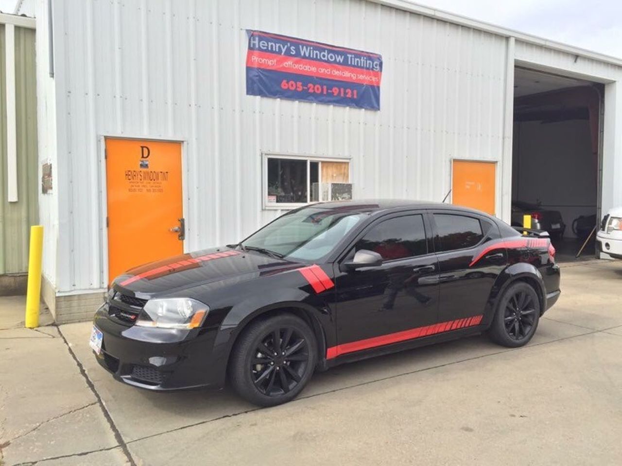 2014 Dodge Avenger SE | Watertown, SD, Black Clear Coat (Black), Front Wheel