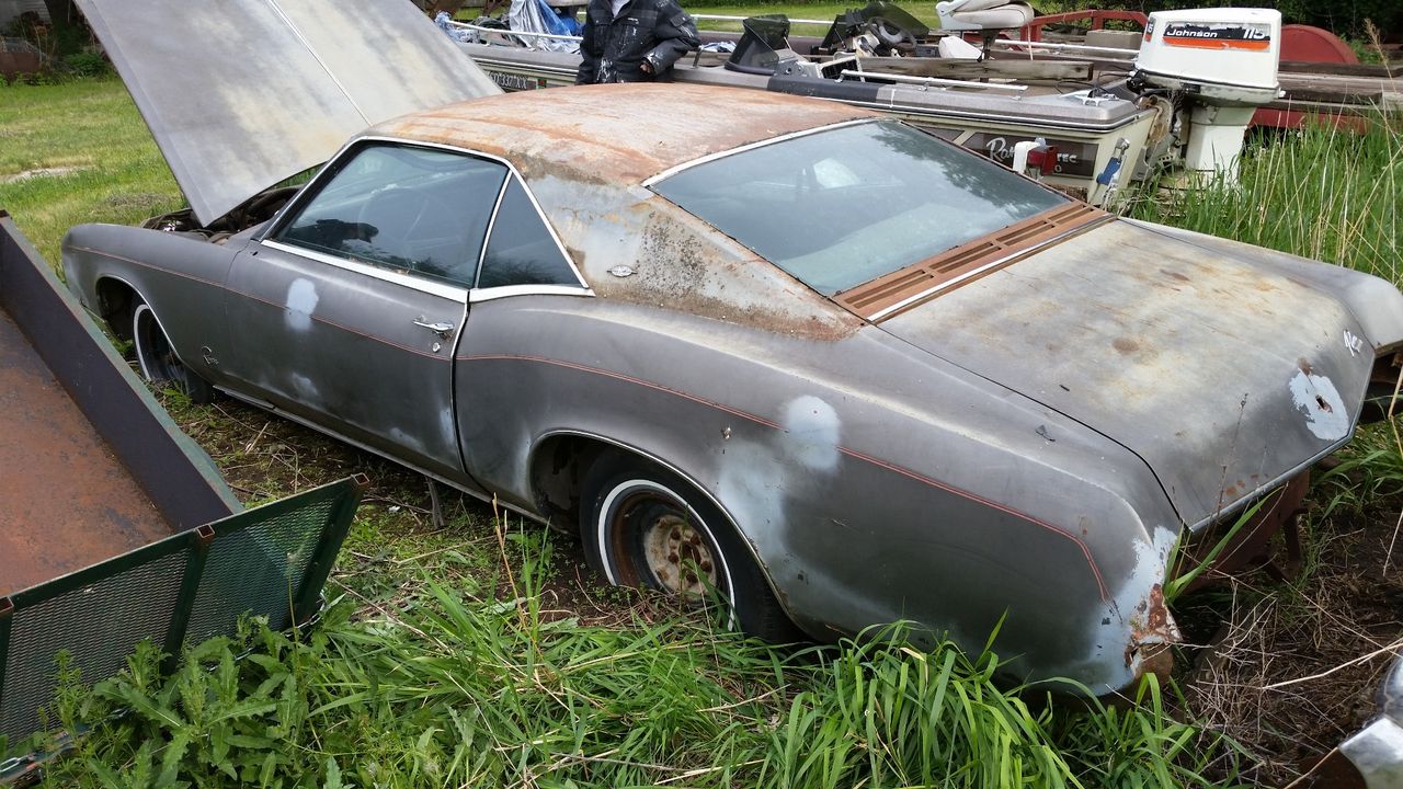 1967 Buick Riviera | Mitchell, SD, Dark Gray