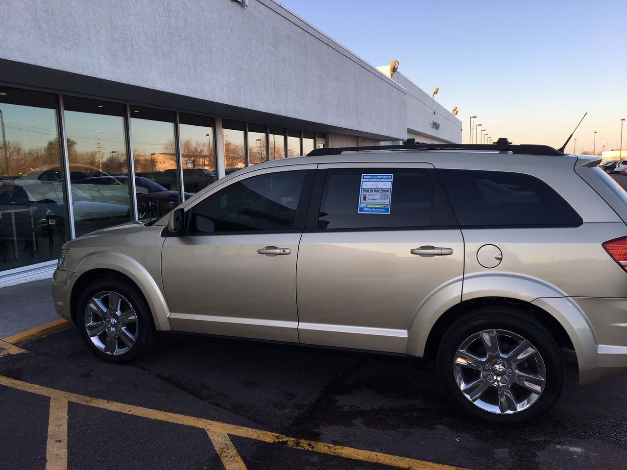 2010 Dodge Journey SXT | Sioux Falls, SD, White Gold Clear Coat (Gold & Cream), All Wheel
