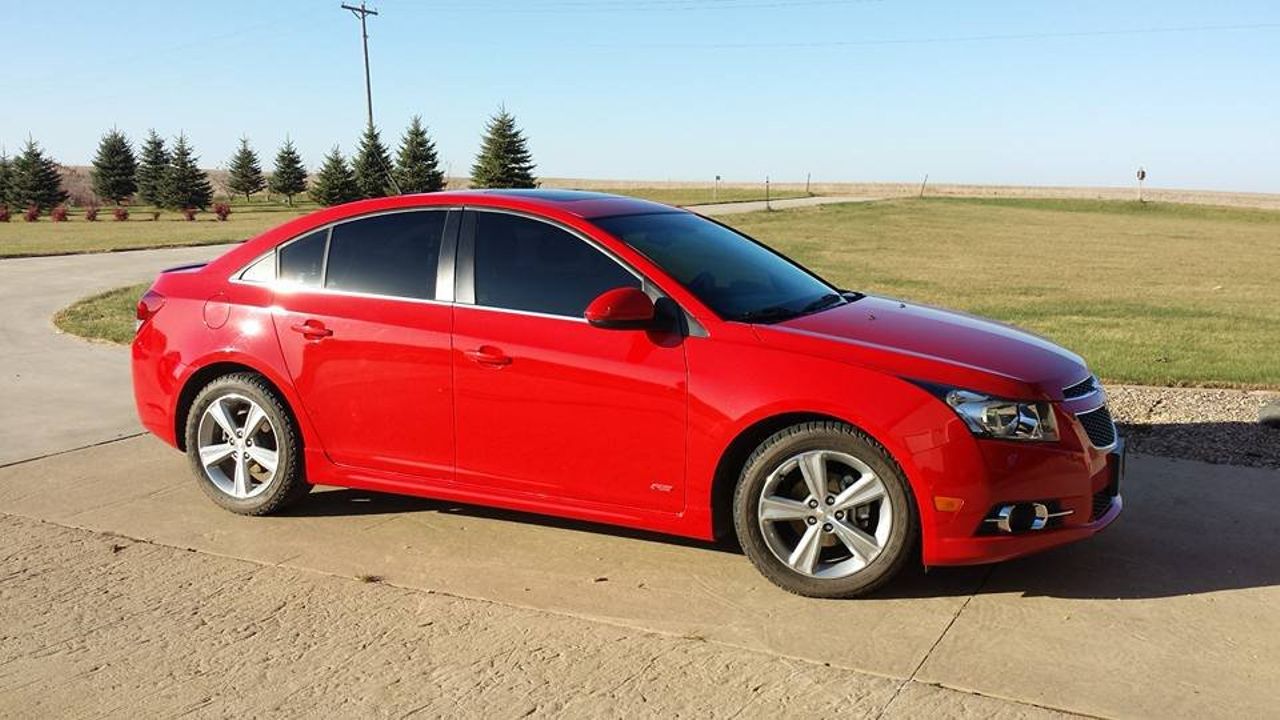 2012 Chevrolet Cruze LT | Dell Rapids, SD, Victory Red (Red & Orange), Front Wheel