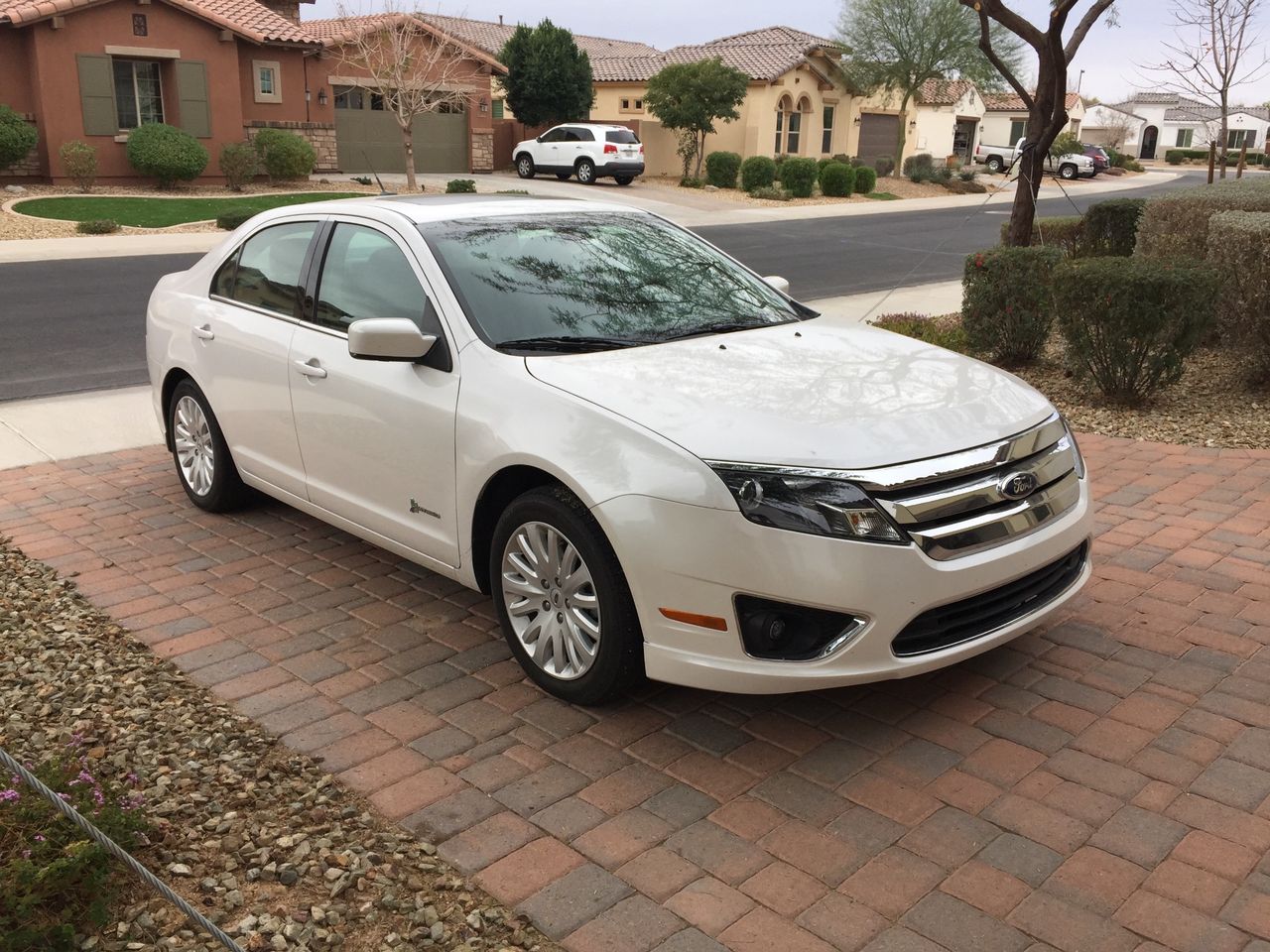 2012 Ford Fusion Hybrid Base | Goodyear, AZ, White Platinum Metallic Tri-Coat (White), Front Wheel