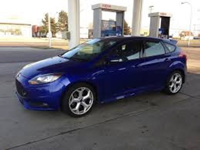 2013 Ford Focus ST, Performance Blue (Blue), Front Wheel
