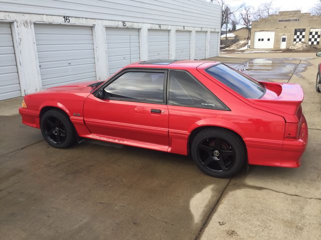 1991 Ford Mustang GT, Bright Red (Red & Orange), Rear Wheel