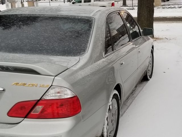 2003 Toyota Avalon XLS, Phantom Gray Pearl (Gray), Front Wheel