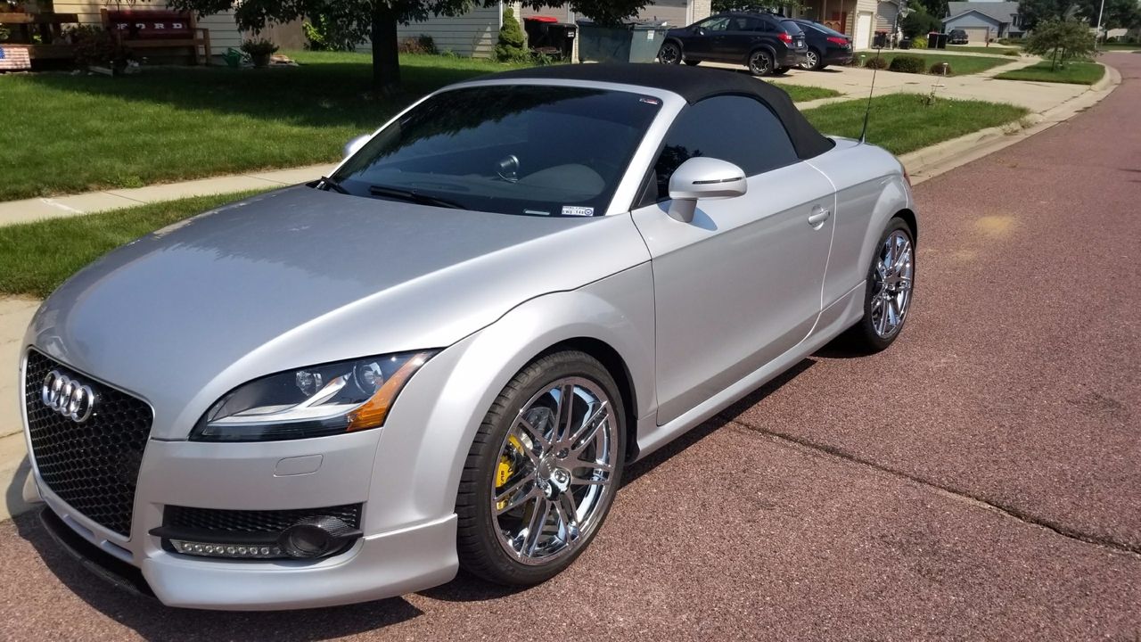 2009 Audi TT 2.0T quattro | Brandon, SD, Ice Silver Metallic (Silver), All Wheel