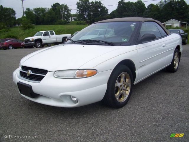 1998 Chrysler Sebring, White, Front Wheel