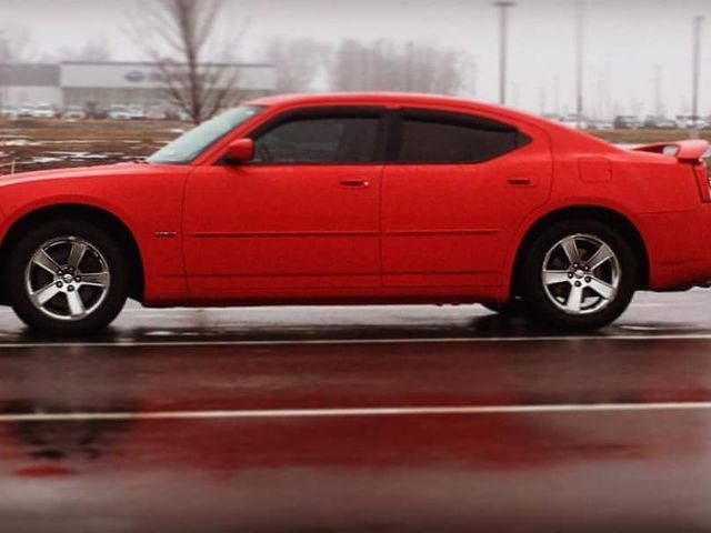 2010 Dodge Charger R/T, Inferno Red Crystal Pearl Coat (Red & Orange), Rear Wheel