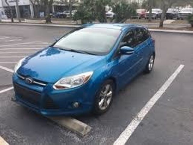 2013 Ford Focus SE, Blue Candy Metallic (Blue), Front Wheel