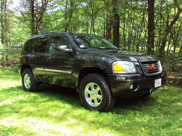 2008 GMC Envoy SLE, Carbon Black Metallic (Black), 4x2