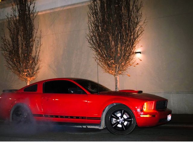 2006 Ford Mustang, Torch Red Clearcoat (Red & Orange), Rear Wheel