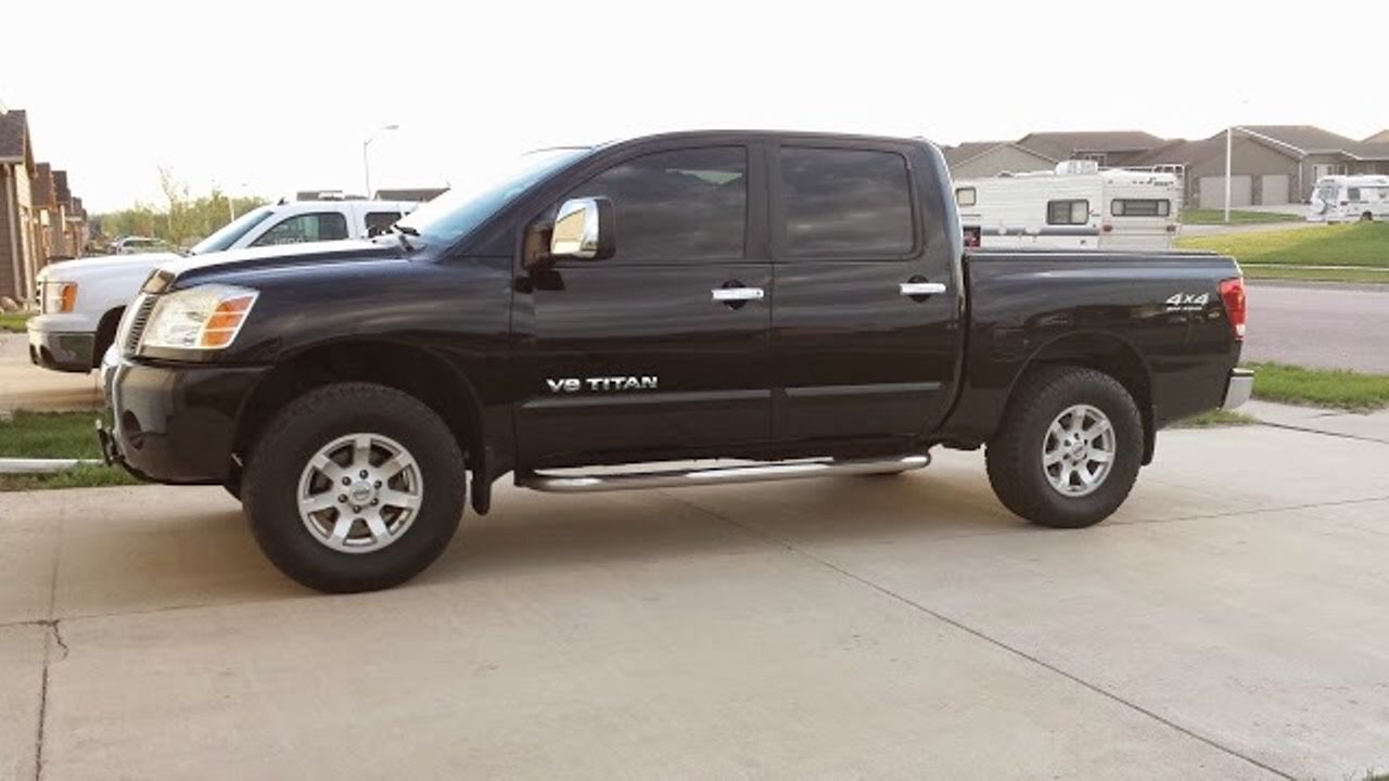 2005 Nissan Titan SE | Sioux Falls, SD, Galaxy (Black)