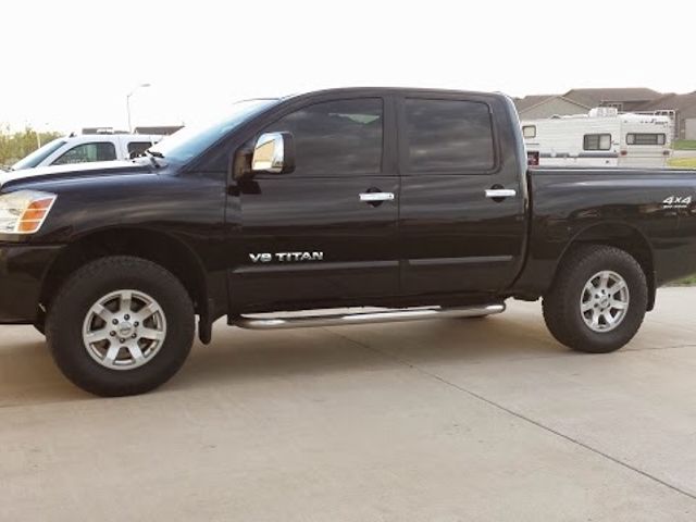 2005 Nissan Titan SE, Galaxy (Black)