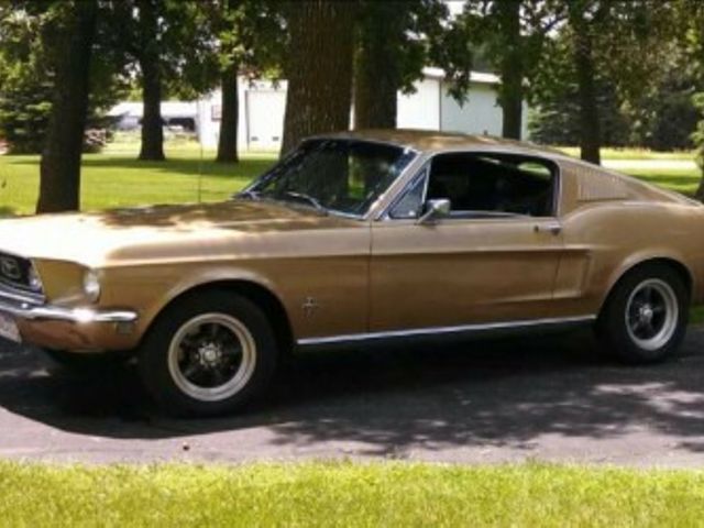 1968 Ford Mustang, Gold