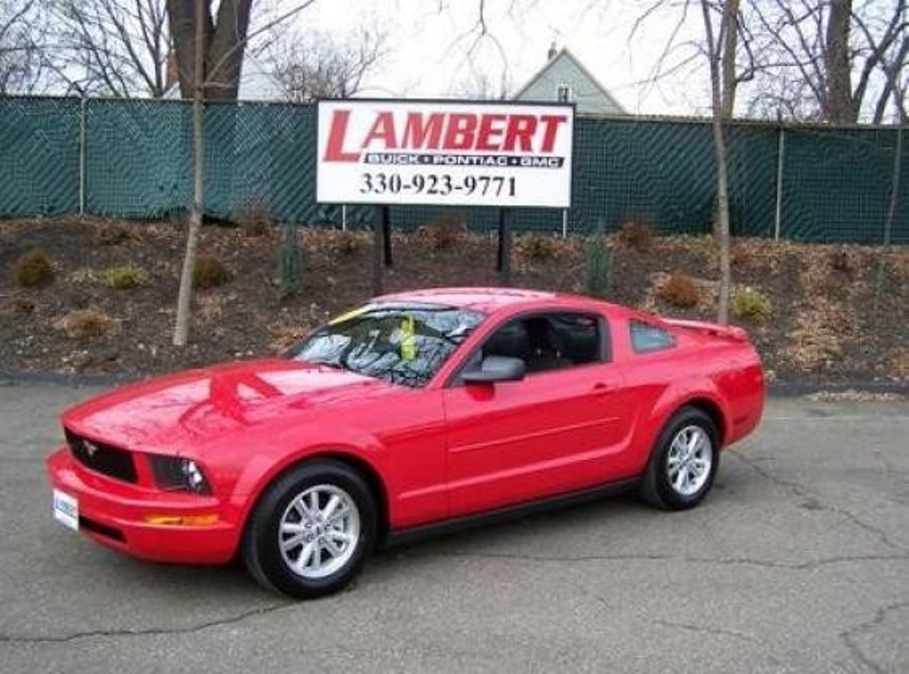 2006 Ford Mustang | West Chester, OH, Torch Red Clearcoat (Red & Orange), Rear Wheel