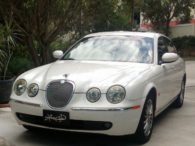 2006 Jaguar S-Type, White Onyx (White), Rear Wheel