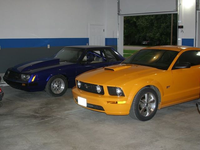 2007 Ford Mustang GT Premium, Grabber Orange Clearcoat (Red & Orange), Rear Wheel