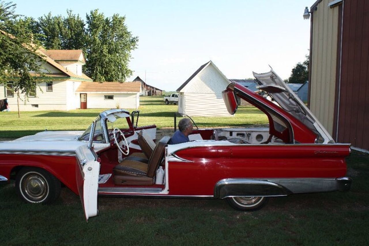 1959 Ford Fairlane Skyliner | Beresford, SD, Red & Orange