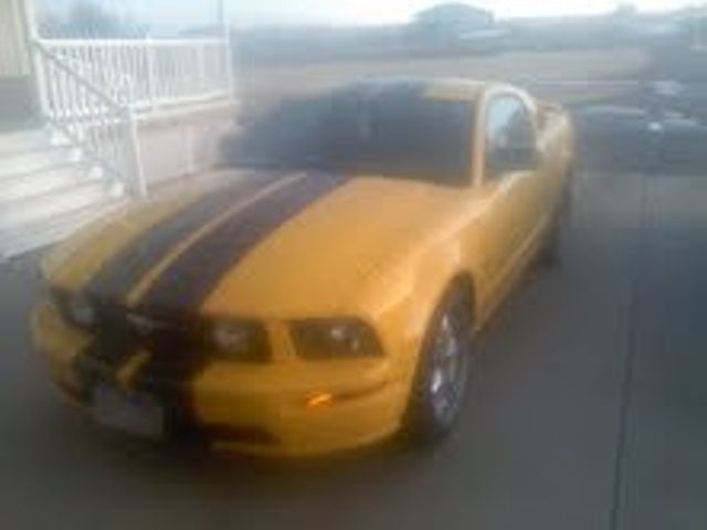 2006 Ford Mustang, Screaming Yellow Clearcoat (Yellow), Rear Wheel
