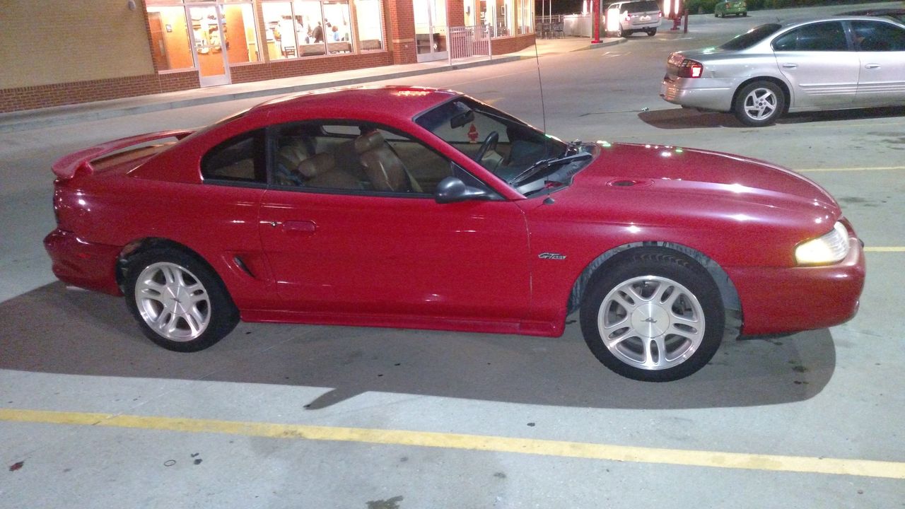 1998 Ford Mustang GT | Sioux City, IA, Red & Orange, Rear Wheel