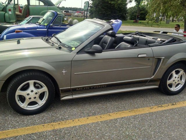 2002 Ford Mustang Base, Mineral Gray Clearcoat Metallic (Gray), Rear Wheel
