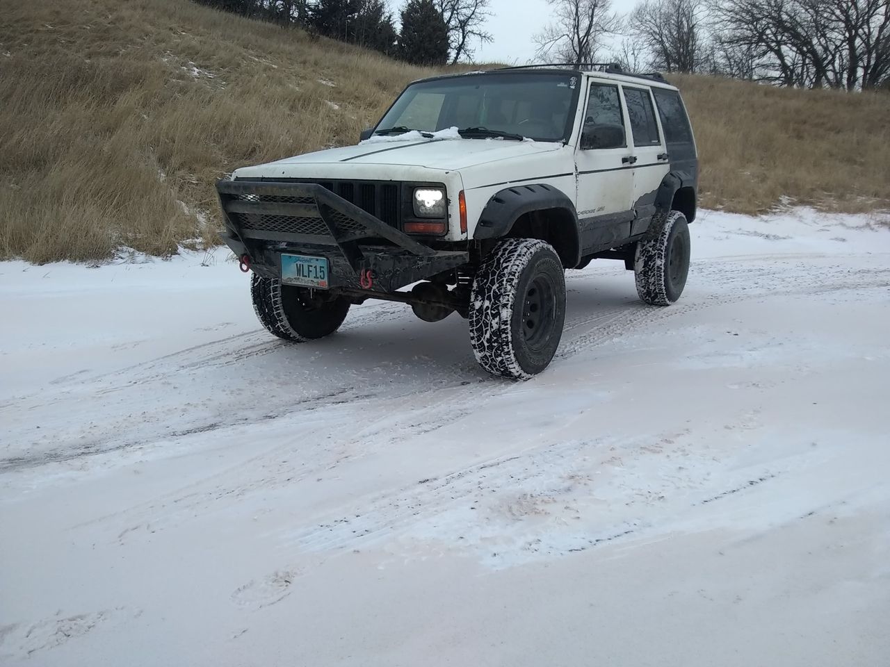 2000 Jeep Cherokee Sport | Sioux Falls, SD, Stone White Clearcoat (White), 4 Wheel