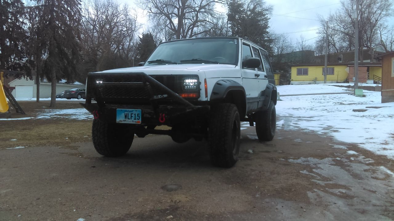 2000 Jeep Cherokee Sport | Sioux Falls, SD, Stone White Clearcoat (White), 4 Wheel