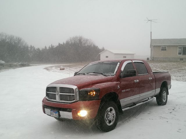 2006 Dodge Ram Pickup 2500 Laramie, Flame Red Clearcoat/Bright Silver Metallic Clearcoat (Red & Orange), 4 Wheel