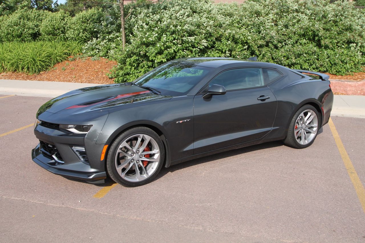 2017 Chevrolet Camaro SS | Sioux Falls, SD, Nightfall Gray Metallic (Gray), Rear Wheel