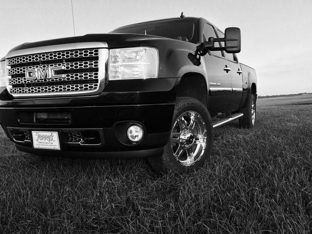 2011 GMC Sierra 2500HD Denali, Onyx Black (Black), 4x4