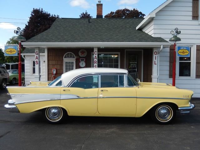 1957 Chevrolet Bel Air, Yellow