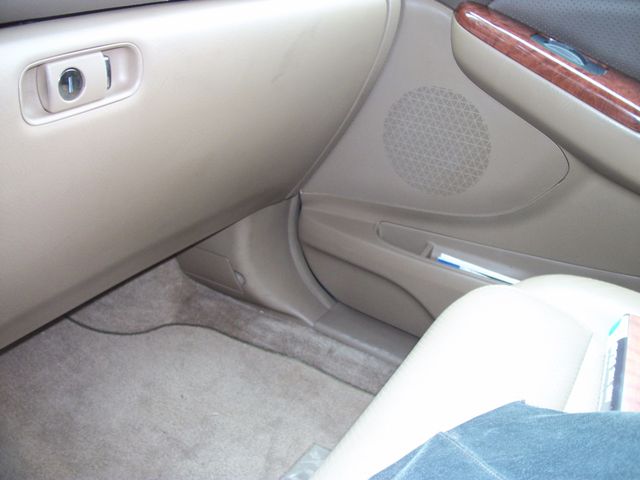 2003 Acura MDX, Sandstone Metallic (Gold & Cream), All Wheel