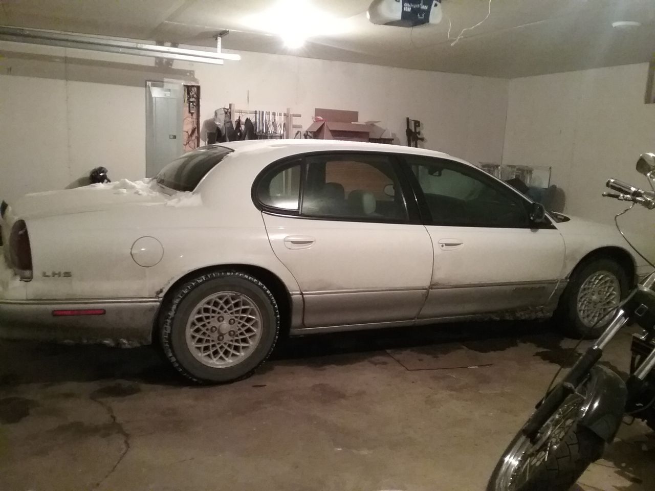 1997 Chrysler LHS Base | Parker, SD, Golden White Pearl Metallic (White), Front Wheel