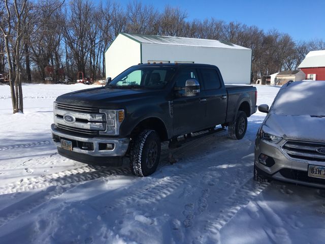 2017 Ford F-250 Lariat, Light Gray