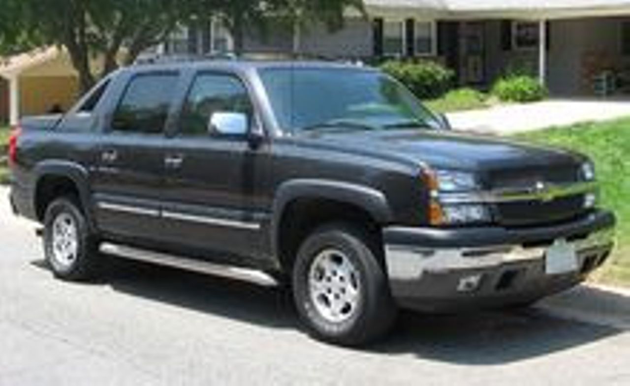 2003 Chevrolet Avalanche 2500 | Dorchester, MA, Dark Gray Metallic (Gray), 4 Wheel