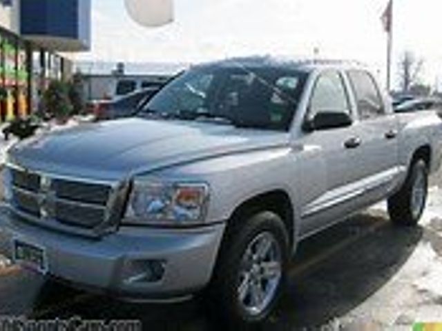 2008 Dodge Dakota SLT, Bright Silver Metallic Clear Coat (Silver), 4 Wheel