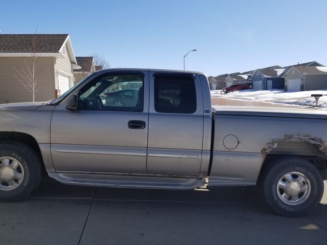 2002 GMC Sierra 1500 Classic, Gray