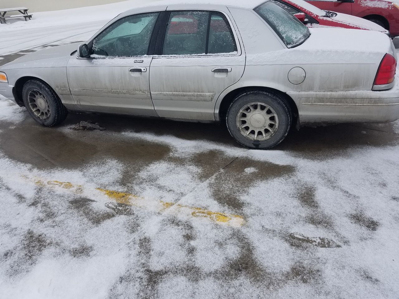 2000 Ford Crown Victoria | Sioux Falls, SD, Silver Frost Clearcoat Metallic (Silver), Rear Wheel