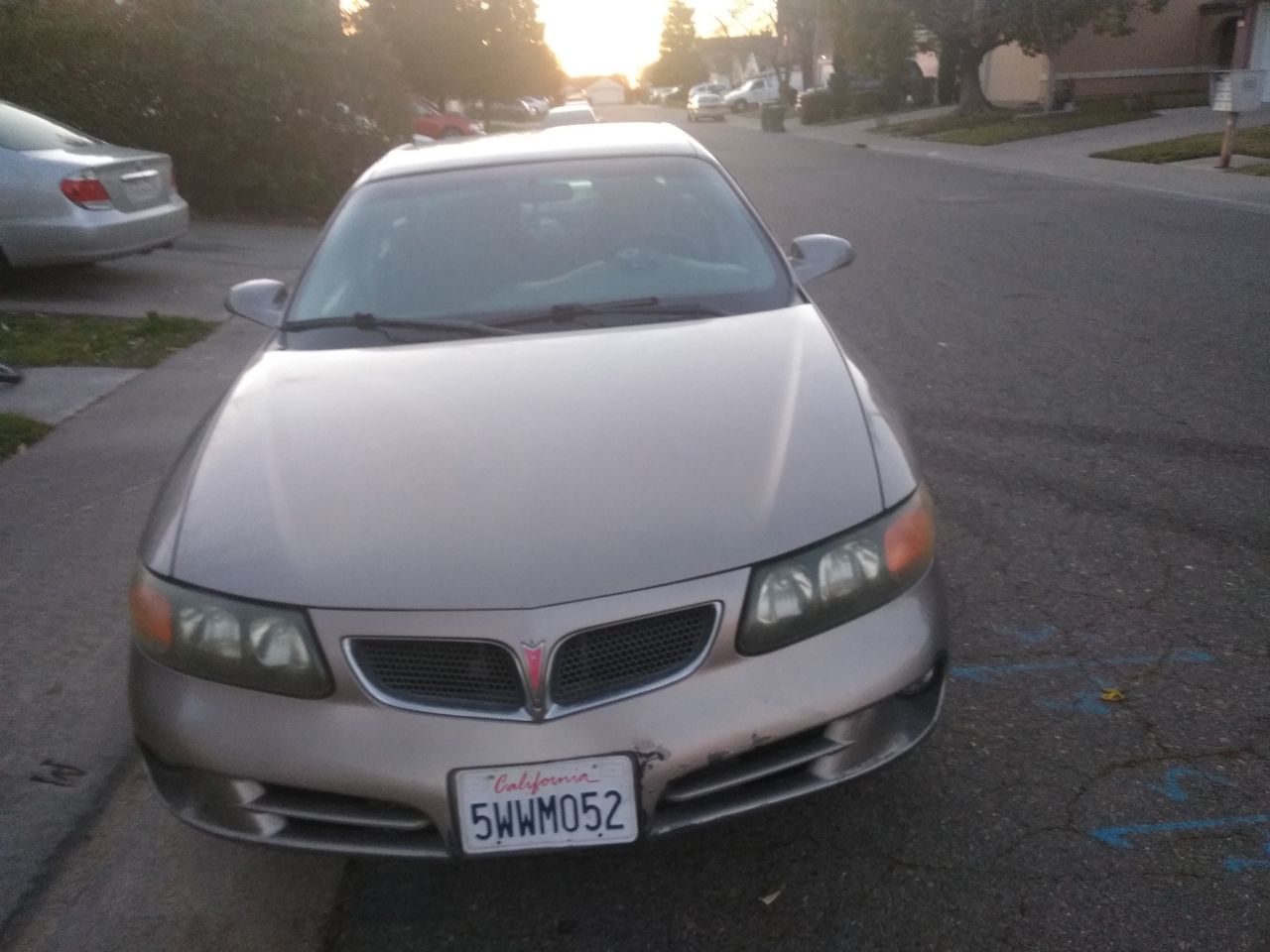 2003 Pontiac Bonneville SE | Sacramento, CA, Light Bronzemist Metallic (Brown & Beige), Front Wheel