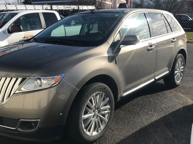 2012 Lincoln MKX Base, Ingot Silver Metallic (Silver), All Wheel