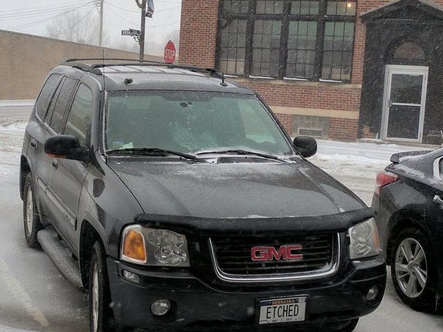 2005 GMC Envoy SLE, Carbon Metallic (Gray), 4 Wheel